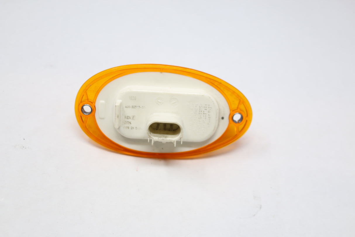 FREIGHTLINER - A06-82313-001 - TURN SIGNAL LAMP