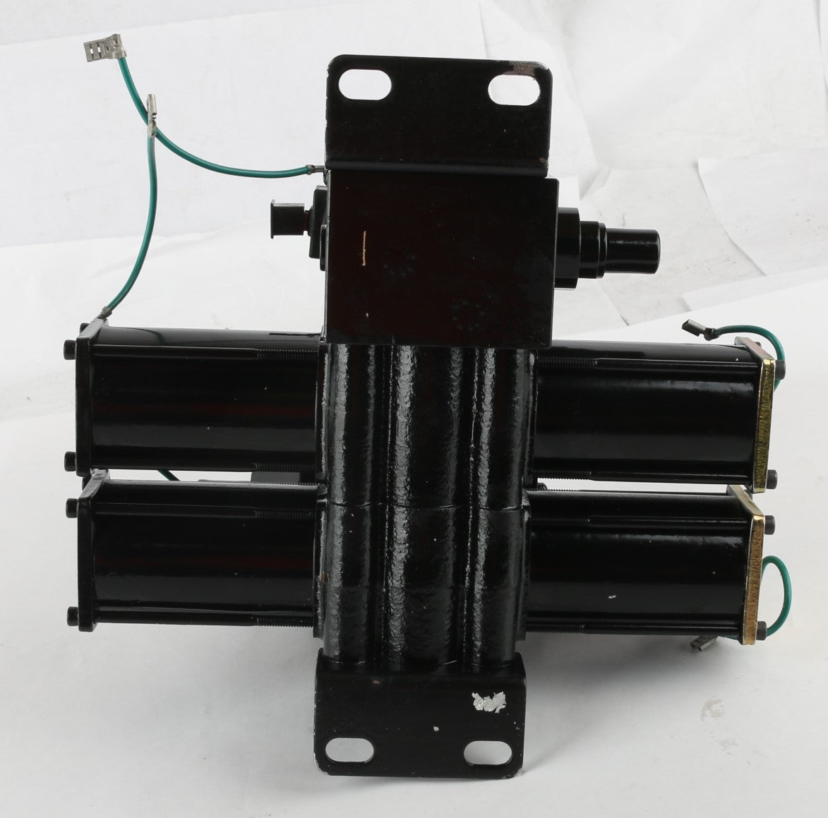 JLG - 4640947 - VALVE 3 POS 4 WAY