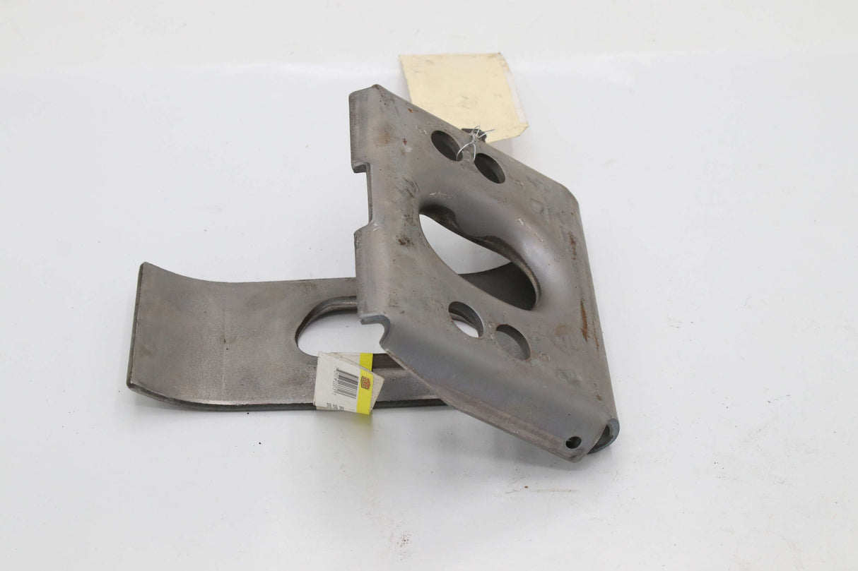 EUCLID - E2681A - AIR CHAMBER BRACKET