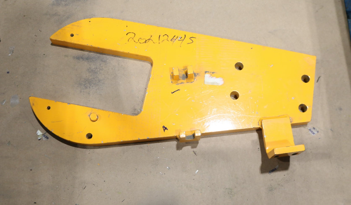 LEEBOY - 20212445 - LH PLATE WELDMT