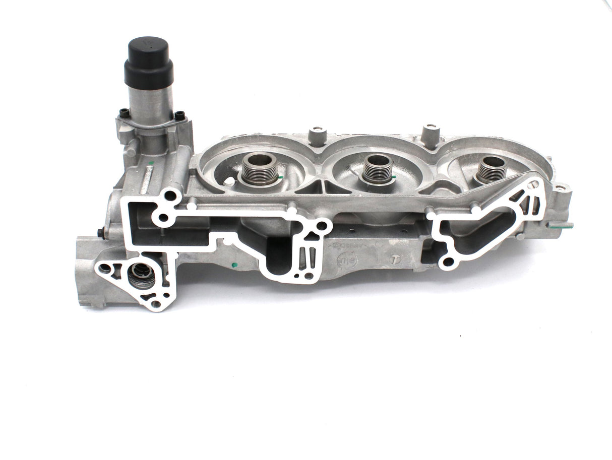 MACK - 22998076 - OIL FILTER HOUSING