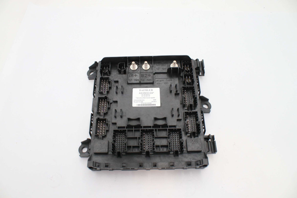 FREIGHTLINER TRUCK - A06-95632-004 - BODY CONTROL MODULE
