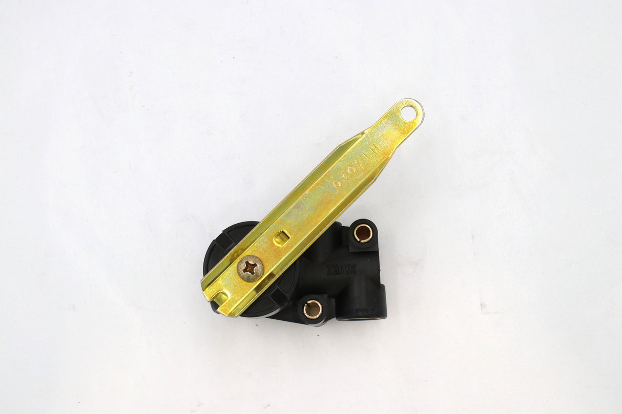 NAVISTAR - 2591915C1 - CAB LEVELING VALVE