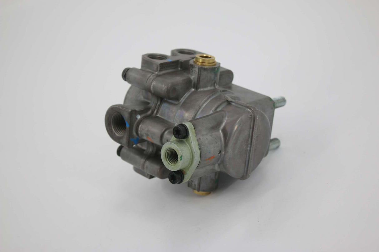 BENDIX - K021558 - VALVE SPRING BRAKE - 1|2"-14 NPT