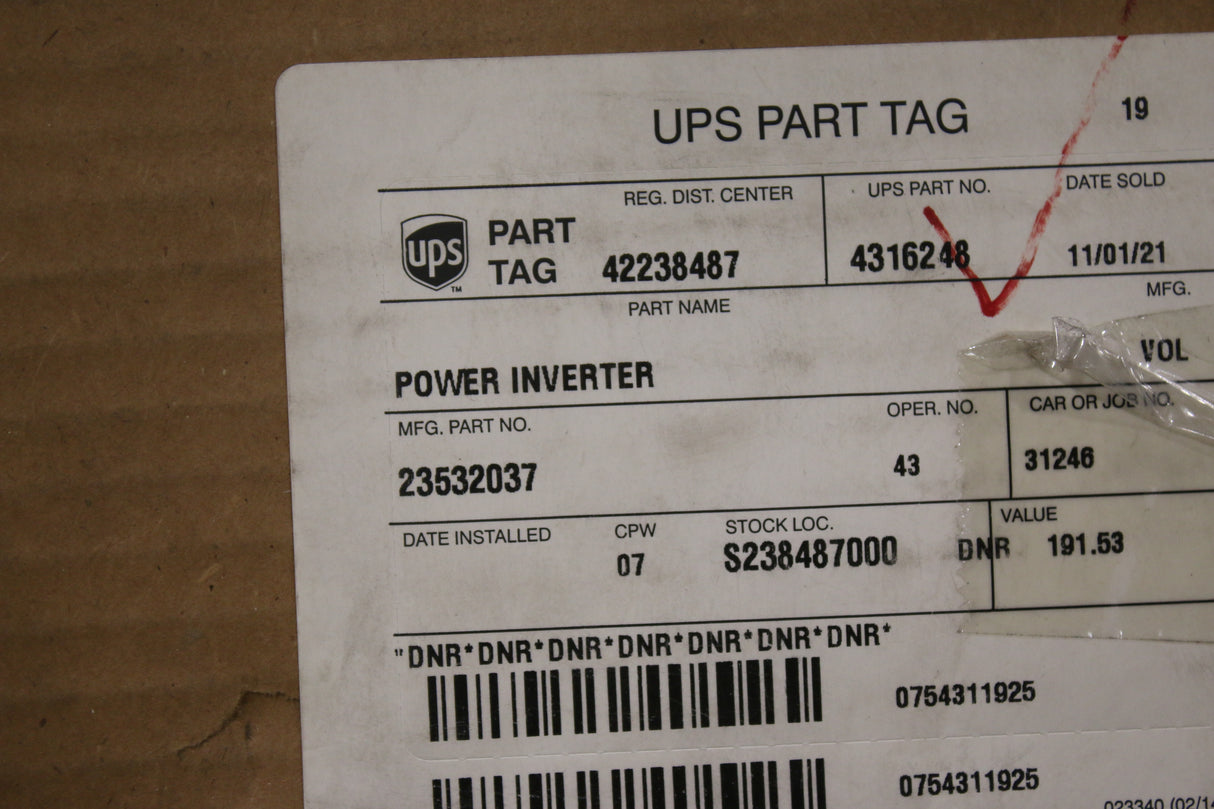 VOLVO - 23532037 - POWER INVERTER