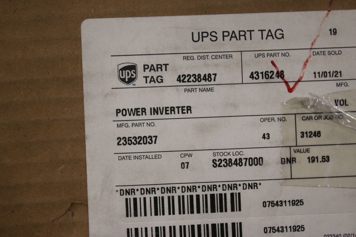 VOLVO - 23532037 - POWER INVERTER