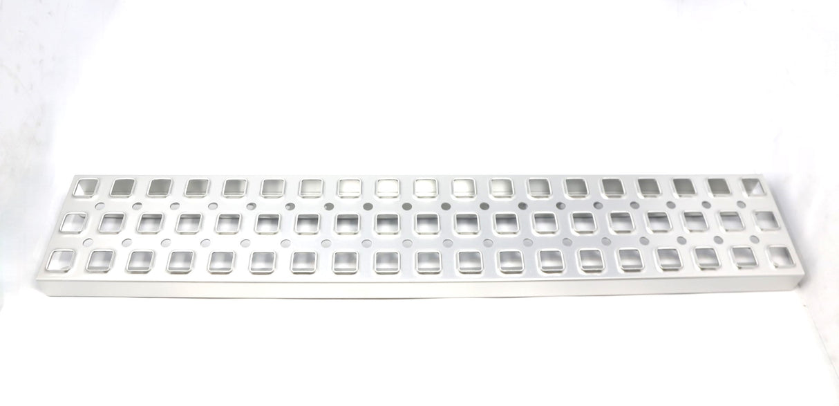 MATCH MADE - APL-101277 - CAB STEP UPPER/LOWER LH/RH