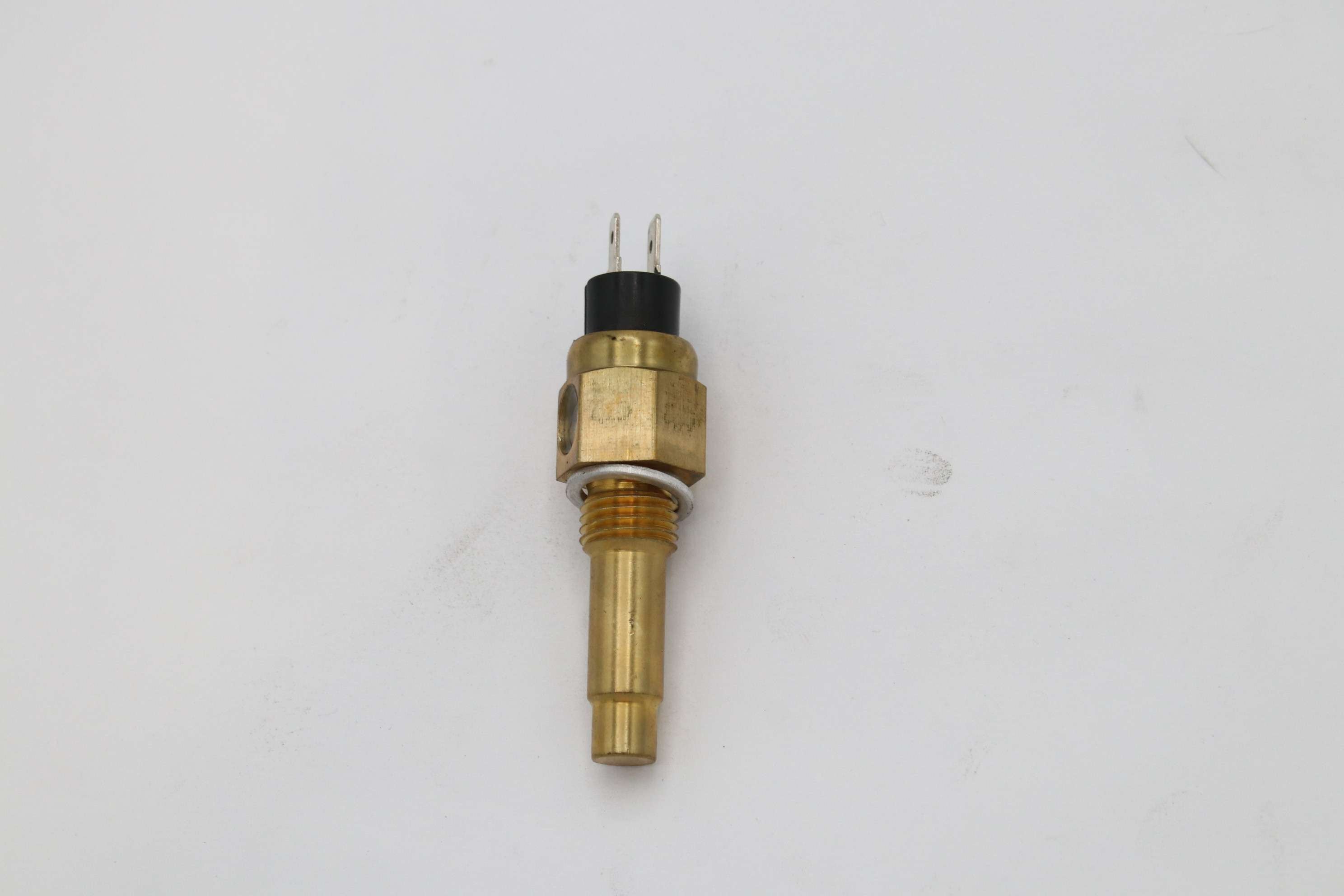 MEMOPARTS - M1173672 - SENSOR TEMPERATURE – Iron Wing Parts