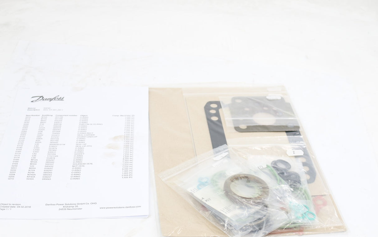 VOLVO - 20319158 - SEALING KIT