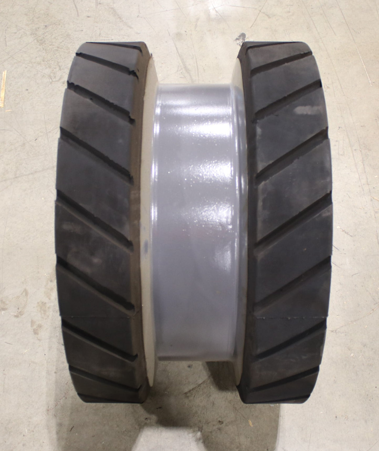 DYNAPAC - 4812243325 - BONDED DRIVE WHEEL RH