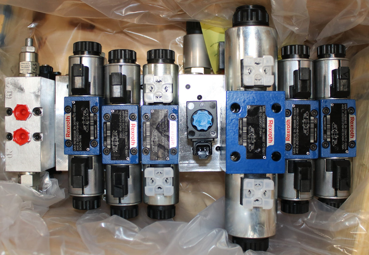 JLG - 1001172219 - VALVE-MAIN CONTROL
