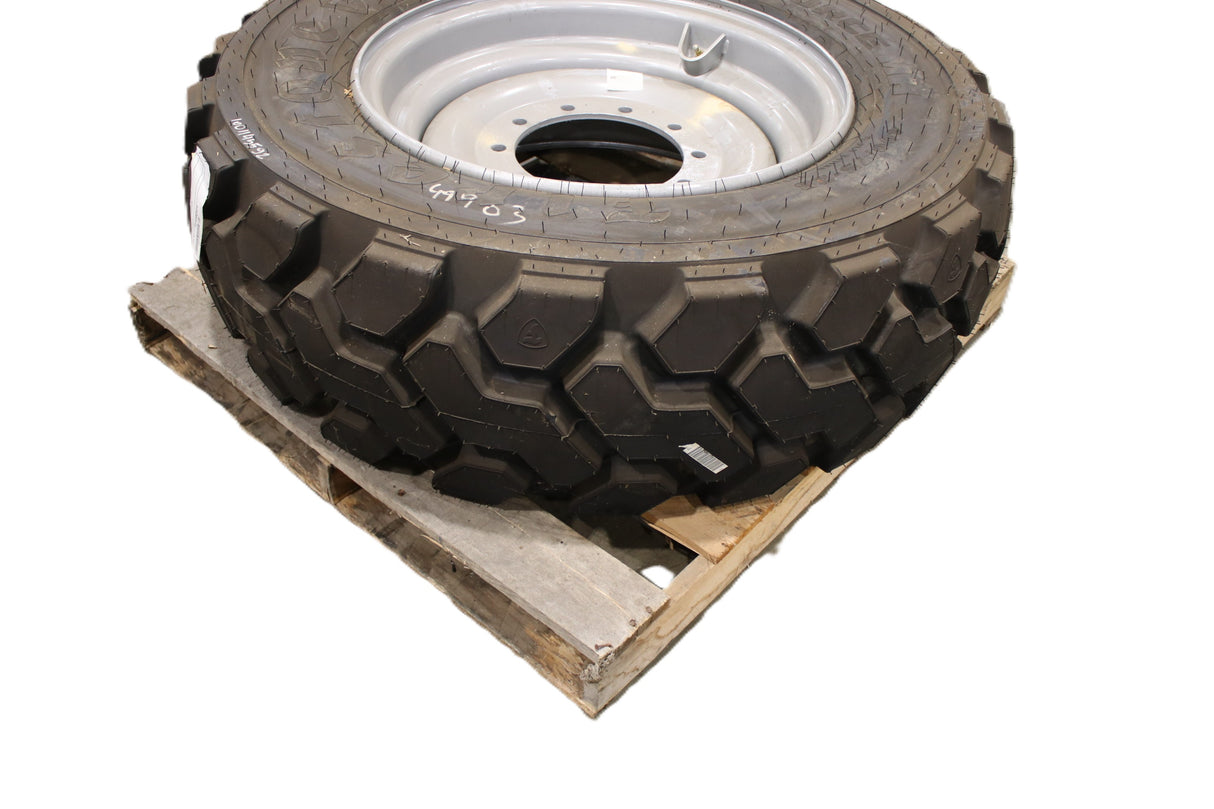 JLG - 1001145592S - WHEEL-GP