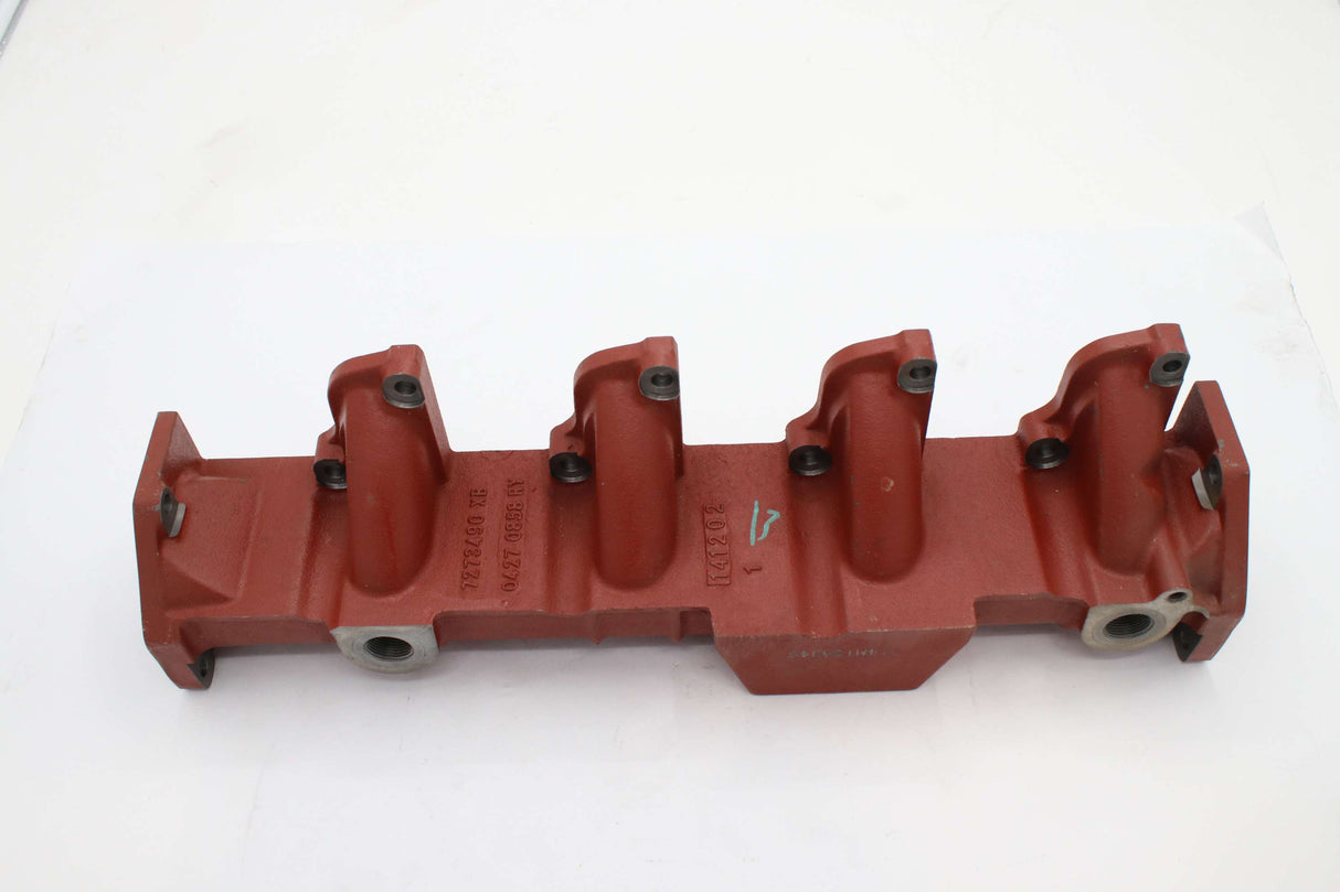 JLG - 70003470 - MANIFOLD- INTAKE
