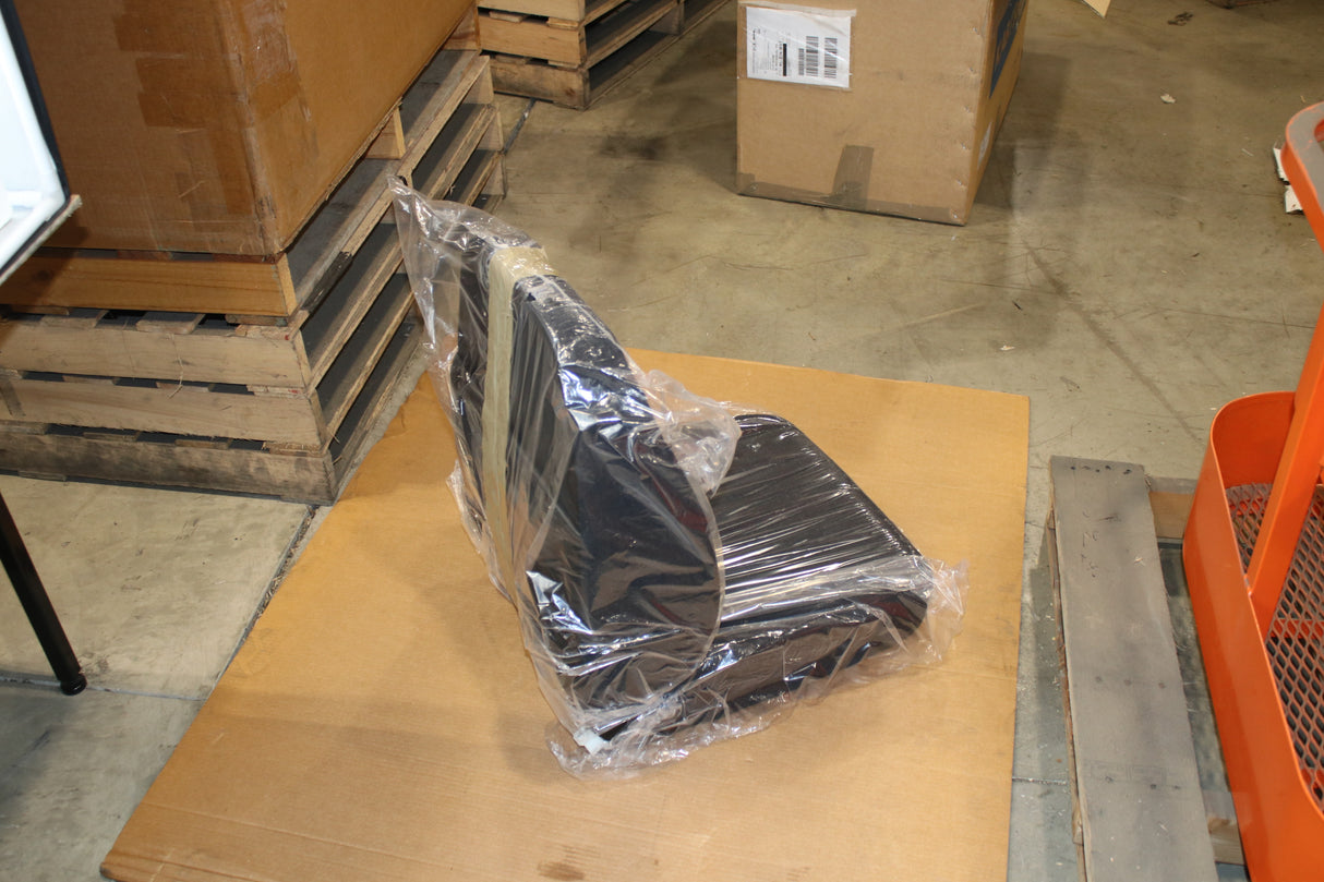 JLG - 70027396 - UPPER SEAT ASSY