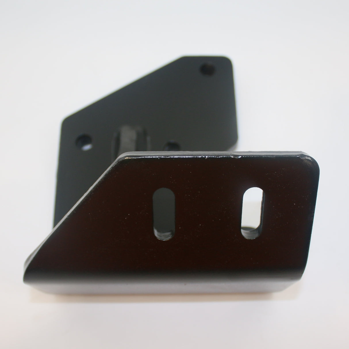 DOOSAN - A411331 - BRACKET ENG MNT LH