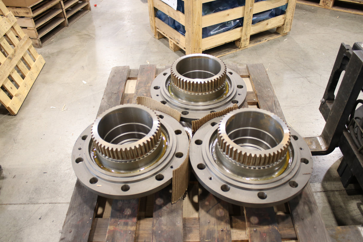 AXLETECH - 333C4371 - CAST IRON WHEEL HUB