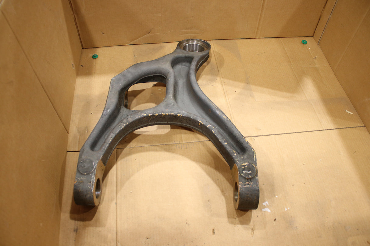 AXLETECH - 144011968A01 - CAST IRON SUSPENSION LOWER CON