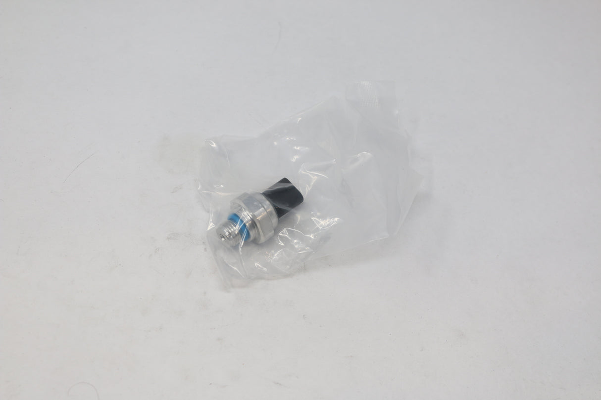 BOBCAT - FACTORY OVERSTOCK - 7386547 - PRESSURE SENSOR