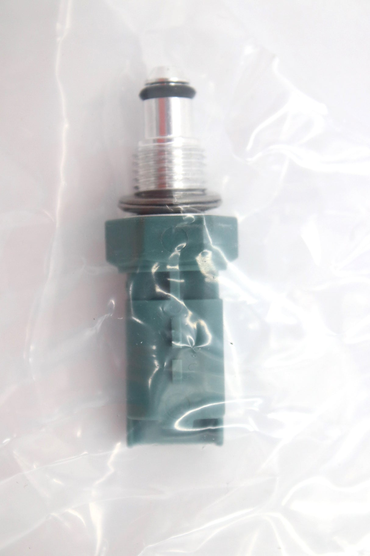 BOBCAT - FACTORY OVERSTOCK - 7253204 - FUEL TEMPERATURE SENSOR