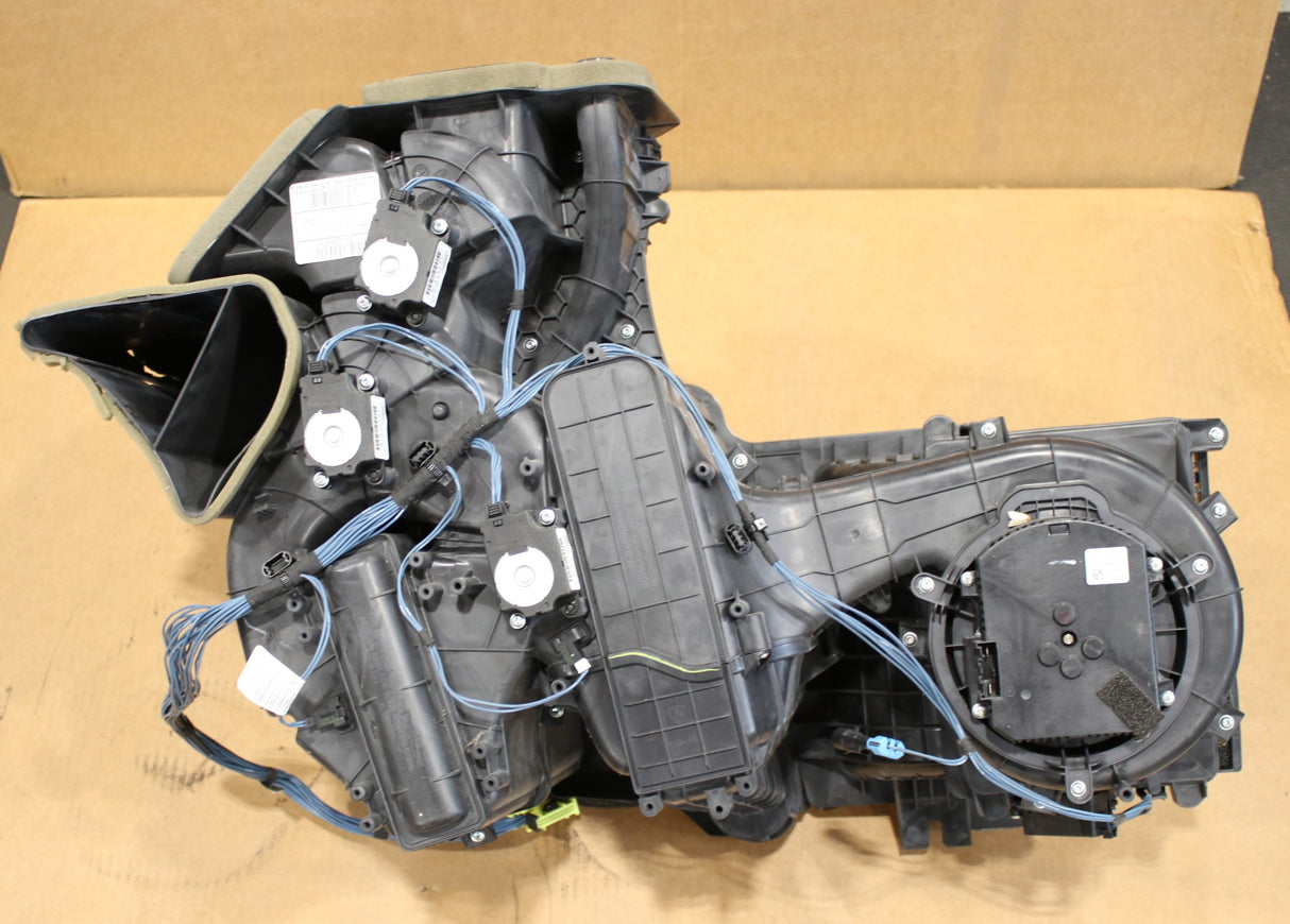 FREIGHTLINER TRUCK  - A22 60633 003 - HEATER ASSY