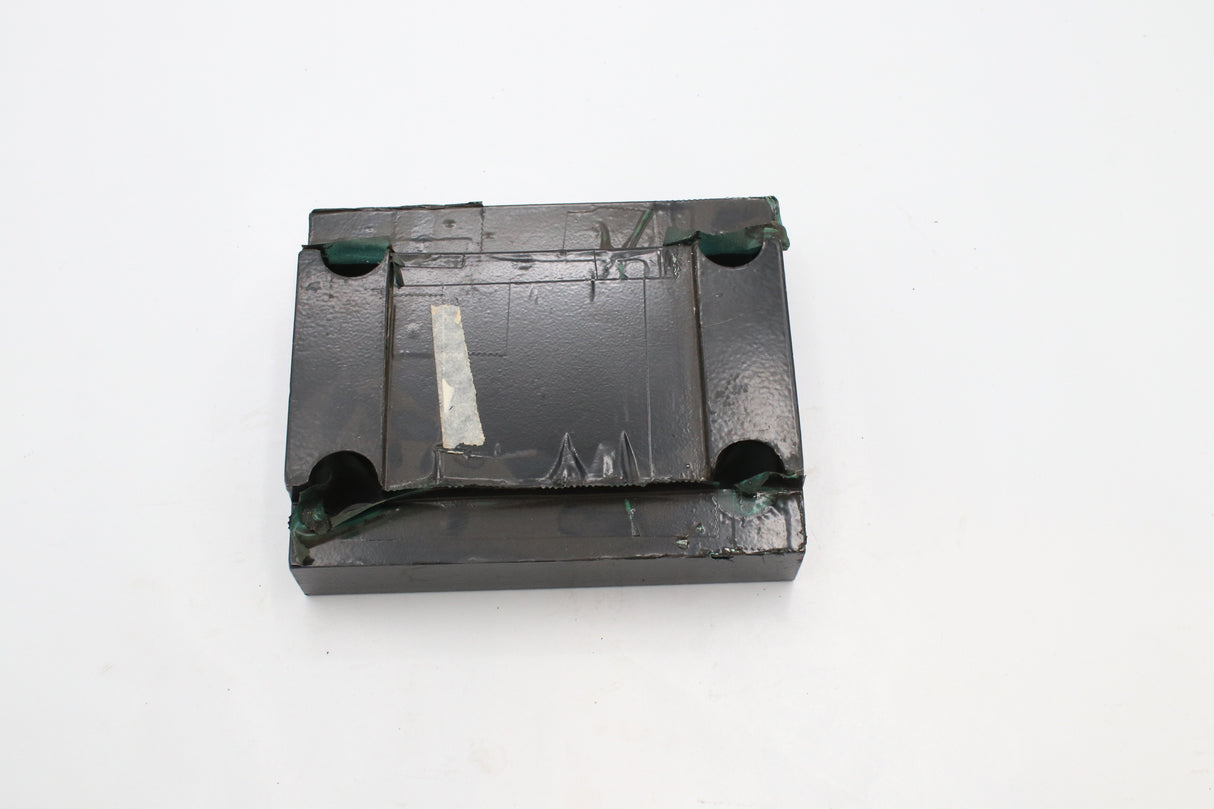 GRADALL - 77381424 - BOTTOM AXLE SEAT