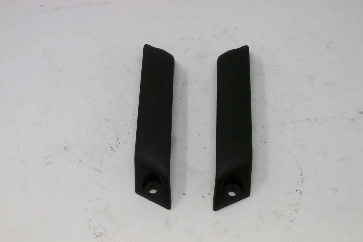 BOBCAT - 7372267 - HANDLE GRAB