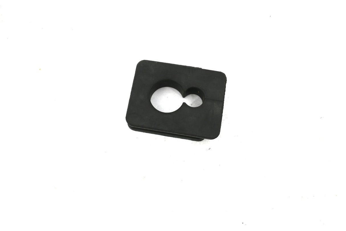 BOBCAT - 7347402 - GROMMET RUBBER
