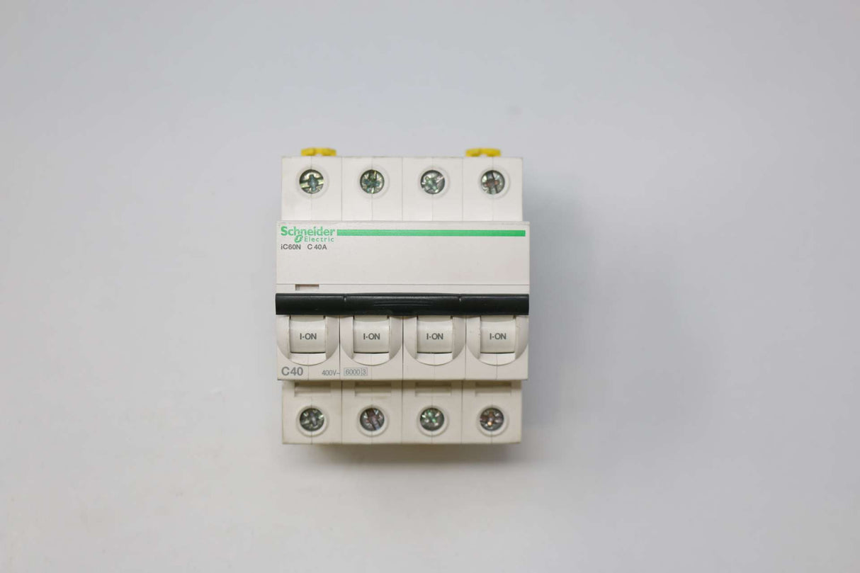 MERLIN GERIN  - A9F74440 - CIRCUIT BREAKER 4 POLE 40A