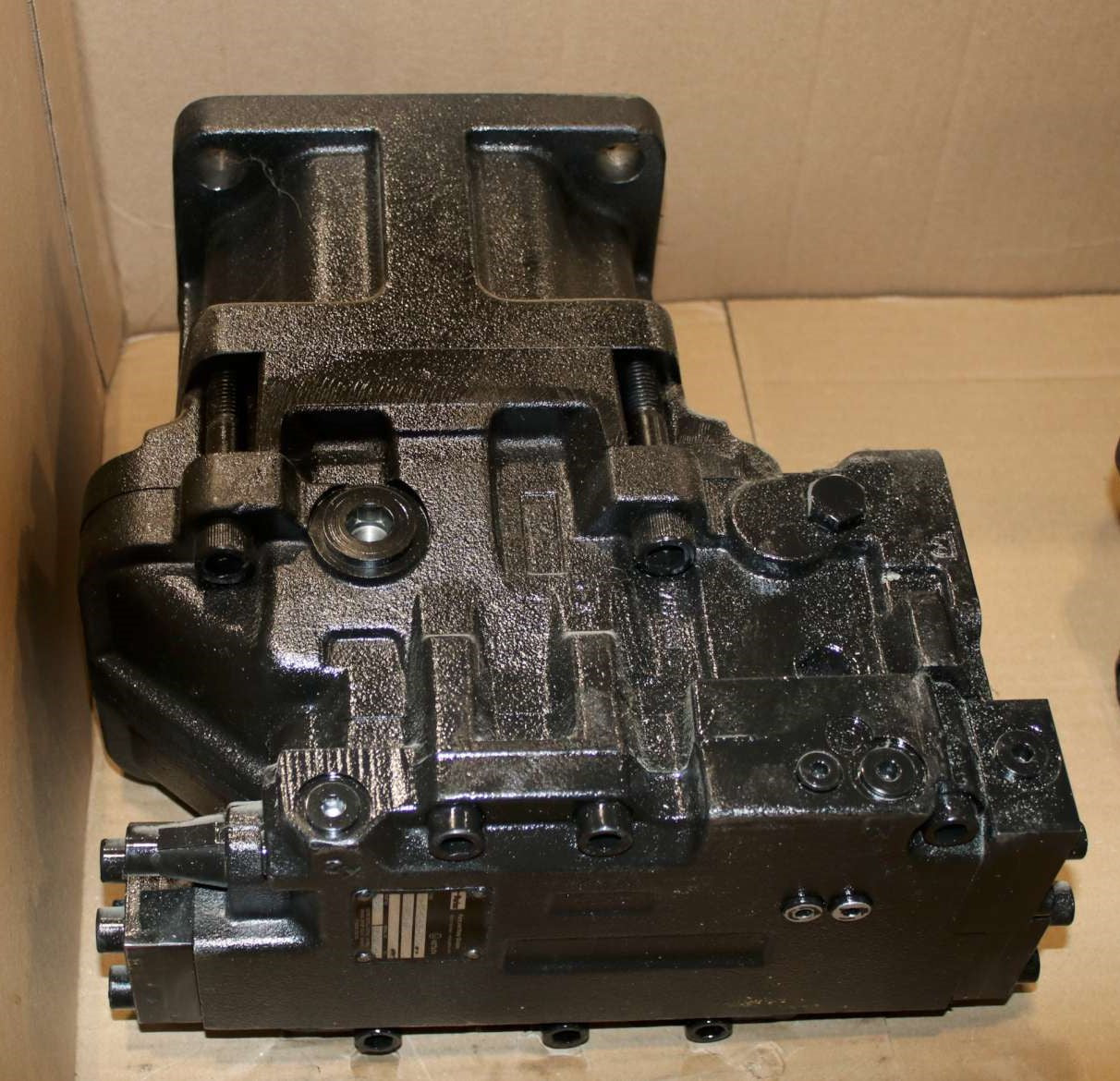 PARKER - V14-160-SVS-ACI3A-L015-N-03-160/080-150 - HYDRAULIC MOTOR- MOWR160CC FM100