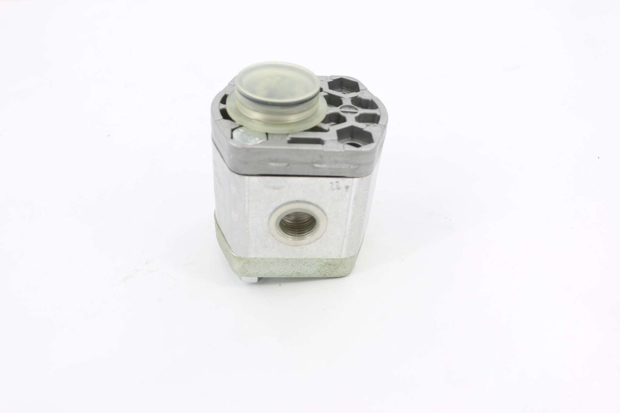 TEREX FUCHS - 5050659679 - GEAR TYPE PUMP