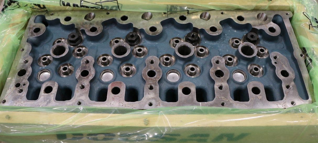 BOBCAT - 7030349 - HEAD CYLINDER ENGINE
