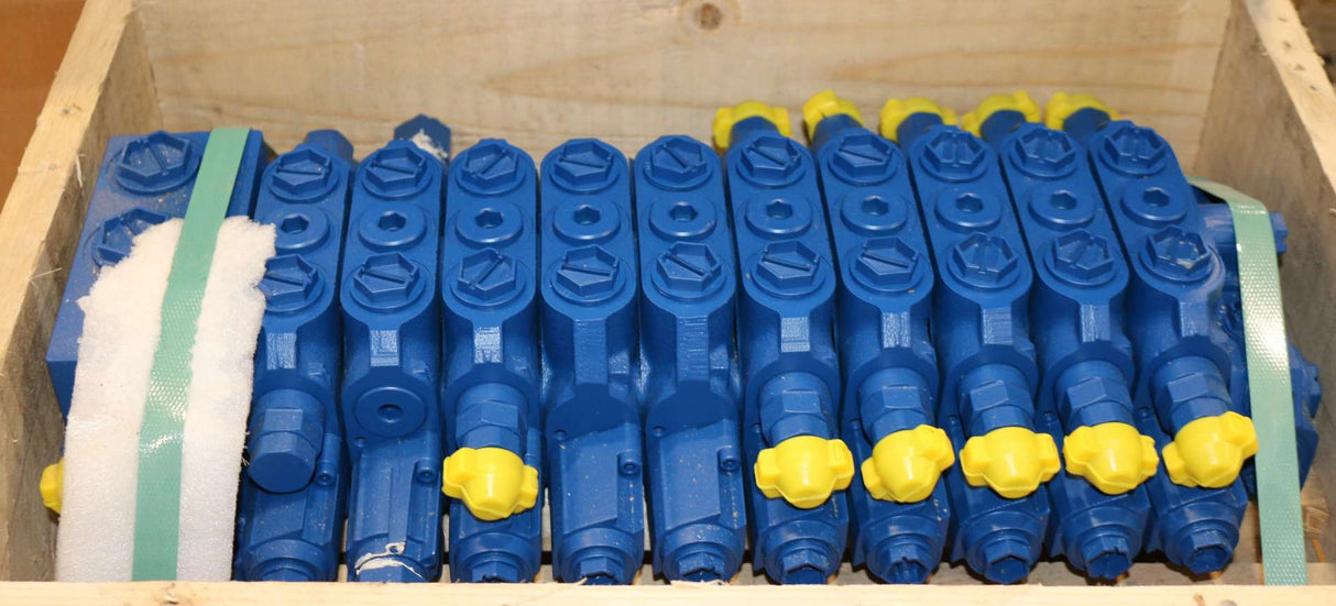 BOBCAT - 7253208 - VALVE CONTROL 10 SEC