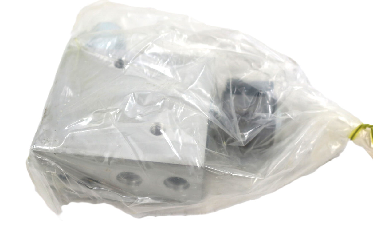 BOBCAT - 6678239 - VALVE - BRAKE