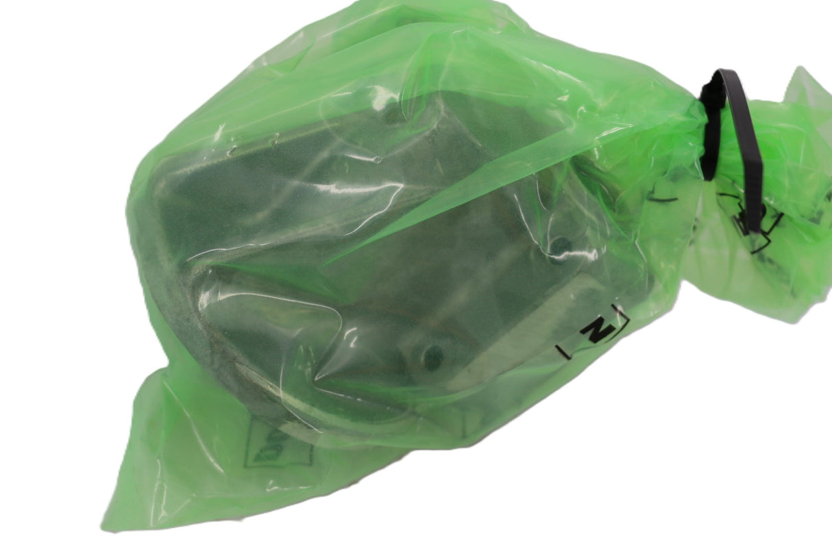 BOBCAT - 46684925 - HEAD -OIL FILTER (EX GEN ENGIN