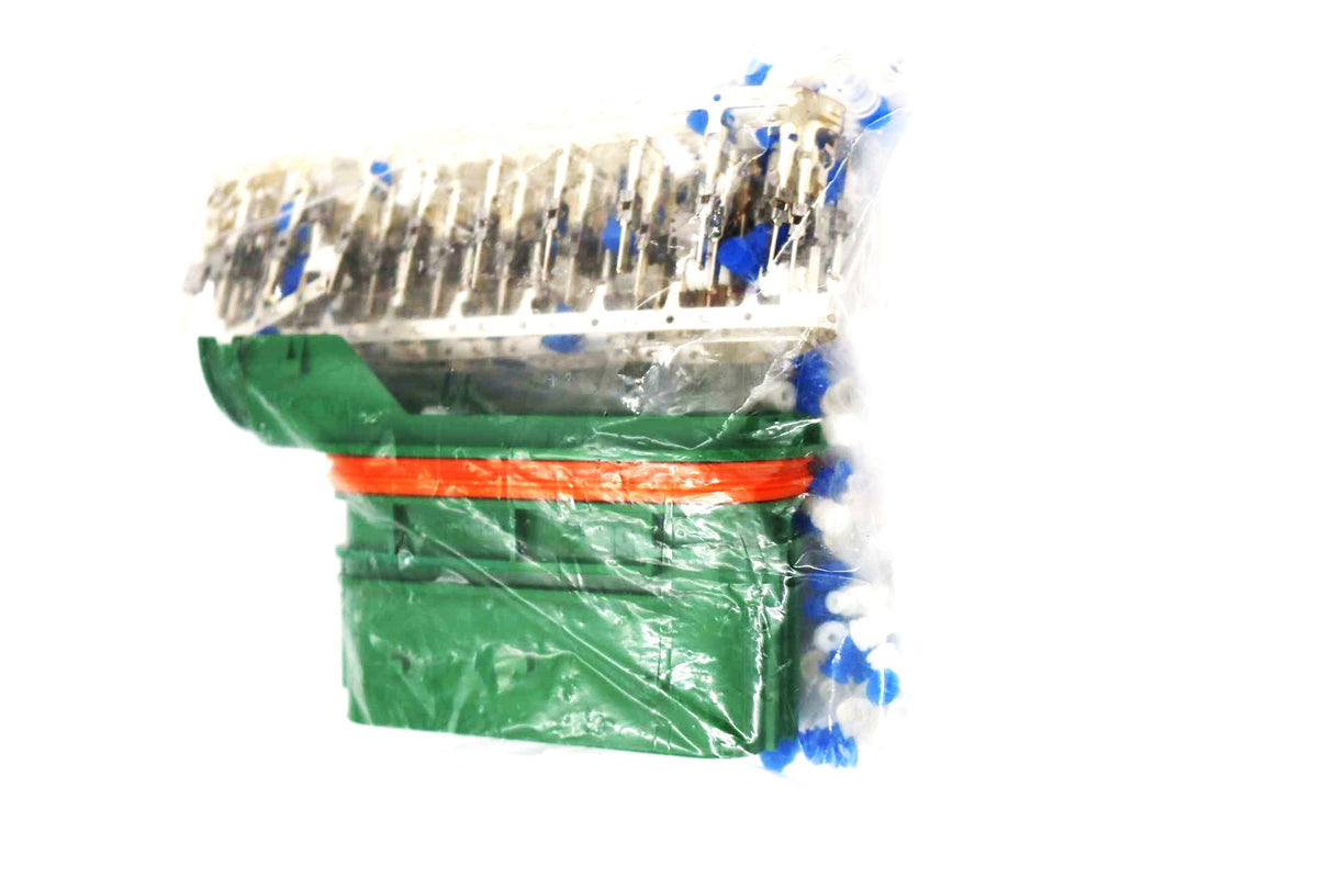 BOBCAT - 7028372 - CONNECTOR PLUG-IN