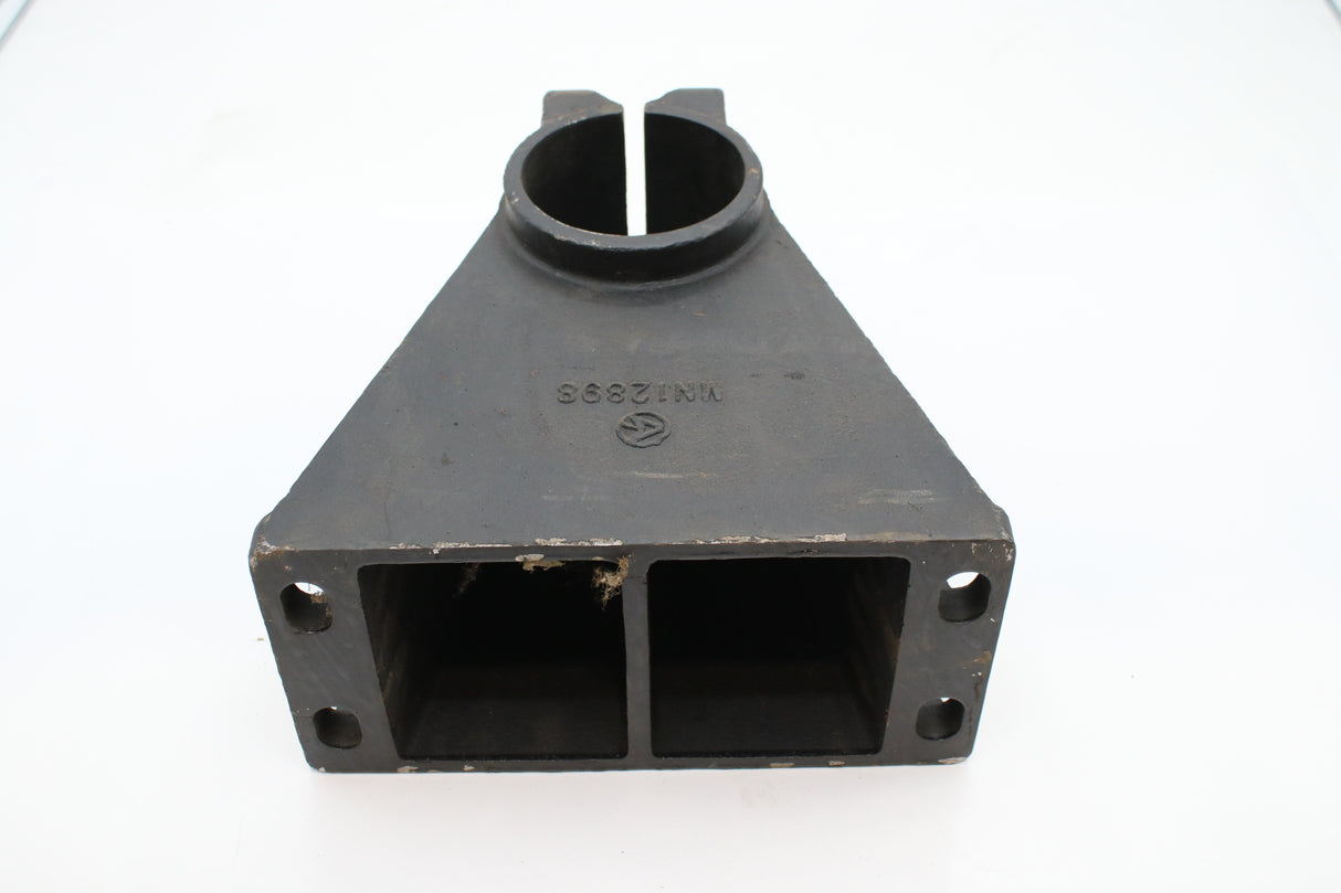 AUTOMANN - MN12898 - TRUNNION BRACKET