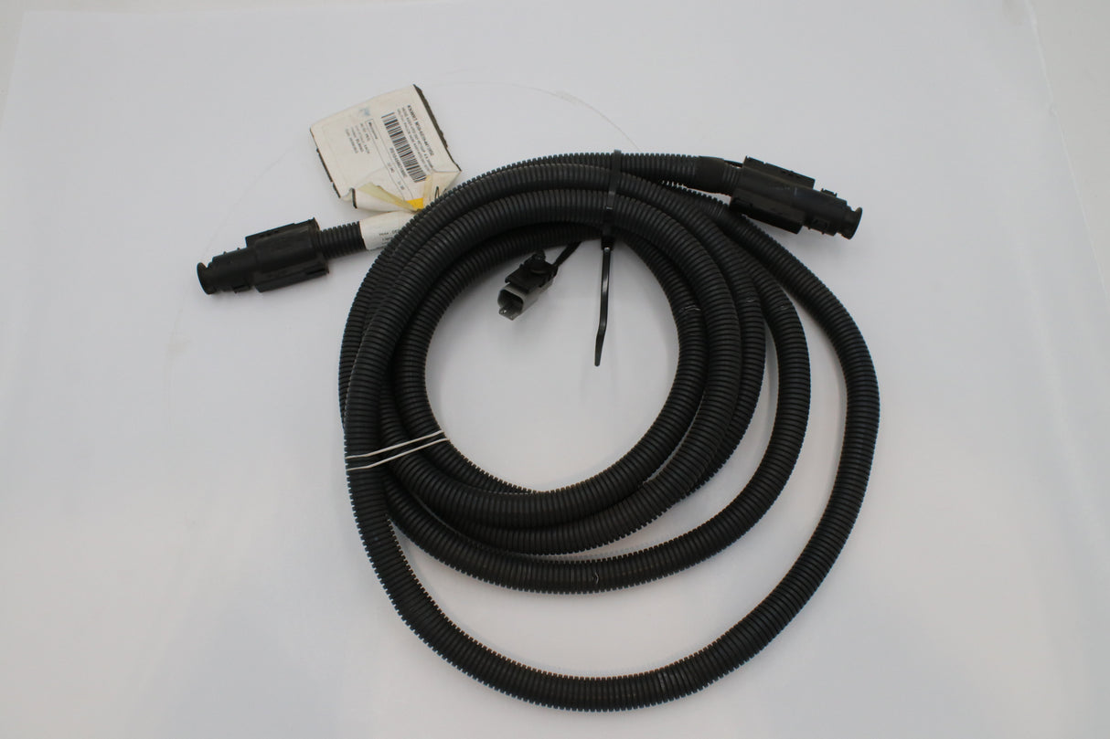 PACCAR - M50-6039-4413950 - HOSE ASSY-HTD DEF RET/SUP 4 X