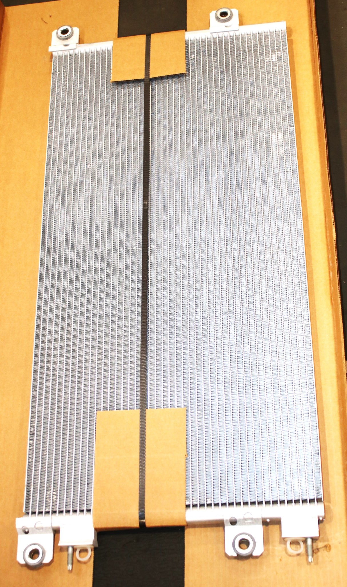 VOLVO - 22386057 - A/C CONDENSER