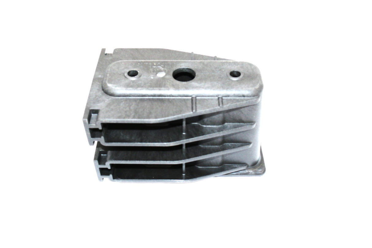 FREIGHTLINER - 21-27302-000 - RECEPTACLE-BUMPER -1 BOX=2 EAC