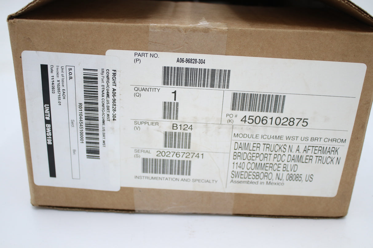 FREIGHTLINER - A06-96828-304 - INSTRUMENT CLUSTER