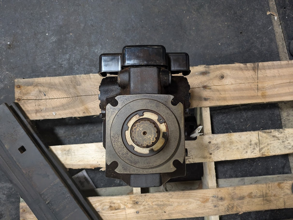 WAUSAU - WE20-01855 - PUMP HYDSTC 89C R FRONT