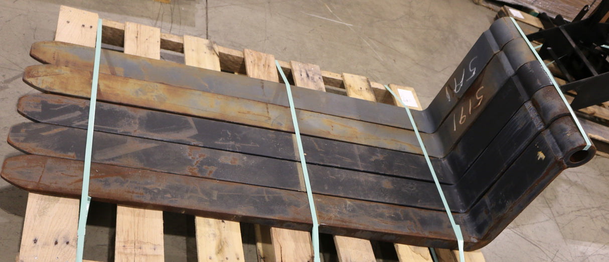 JLG - 70045191 - FORK - 60" TAPERED