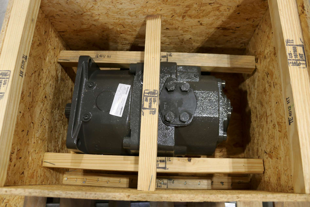 SENNEBOGEN - 2233809 - VARIABLE DISPLACEMENT PUMP