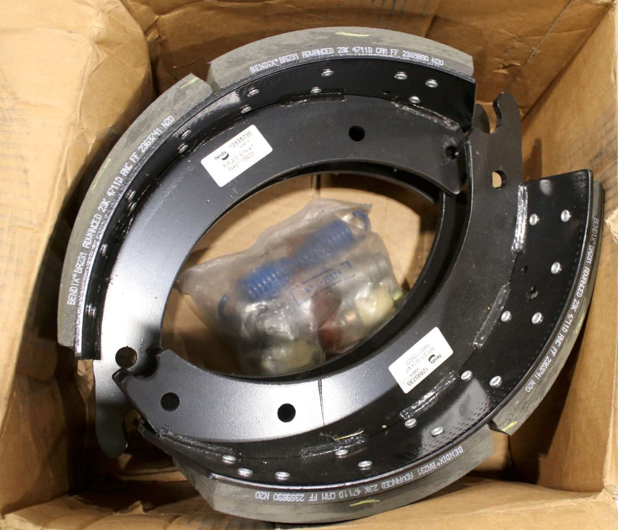 BENDIX - BNK4711QBA231 - BRAKE SHOE KIT