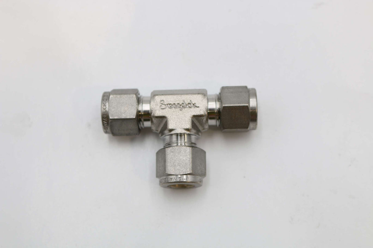 SWAGELOK - SS-600-3 - FTG - TEE - 6T - 7500# - SS
