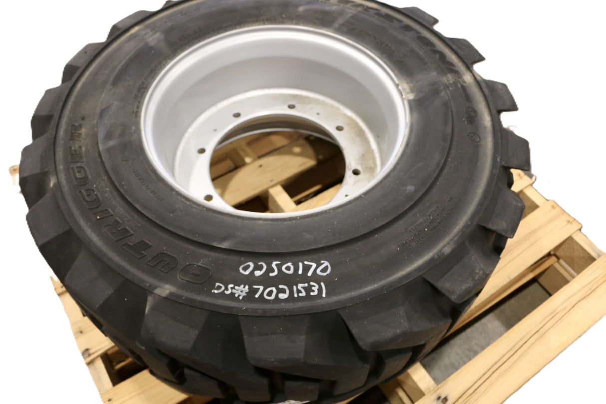 JLG - 7021531 - TIRE 14 X 17.5 FOAM FILL