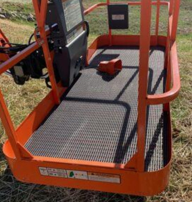 JLG - 1001274829 - FLOOR MAT & INSTALL KIT - FOR 36 X 96 PLATFORM