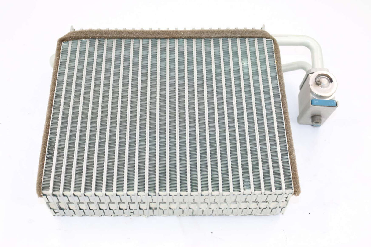 BEHR HELLA - 8FV 351 330-361 - EVAPORATOR