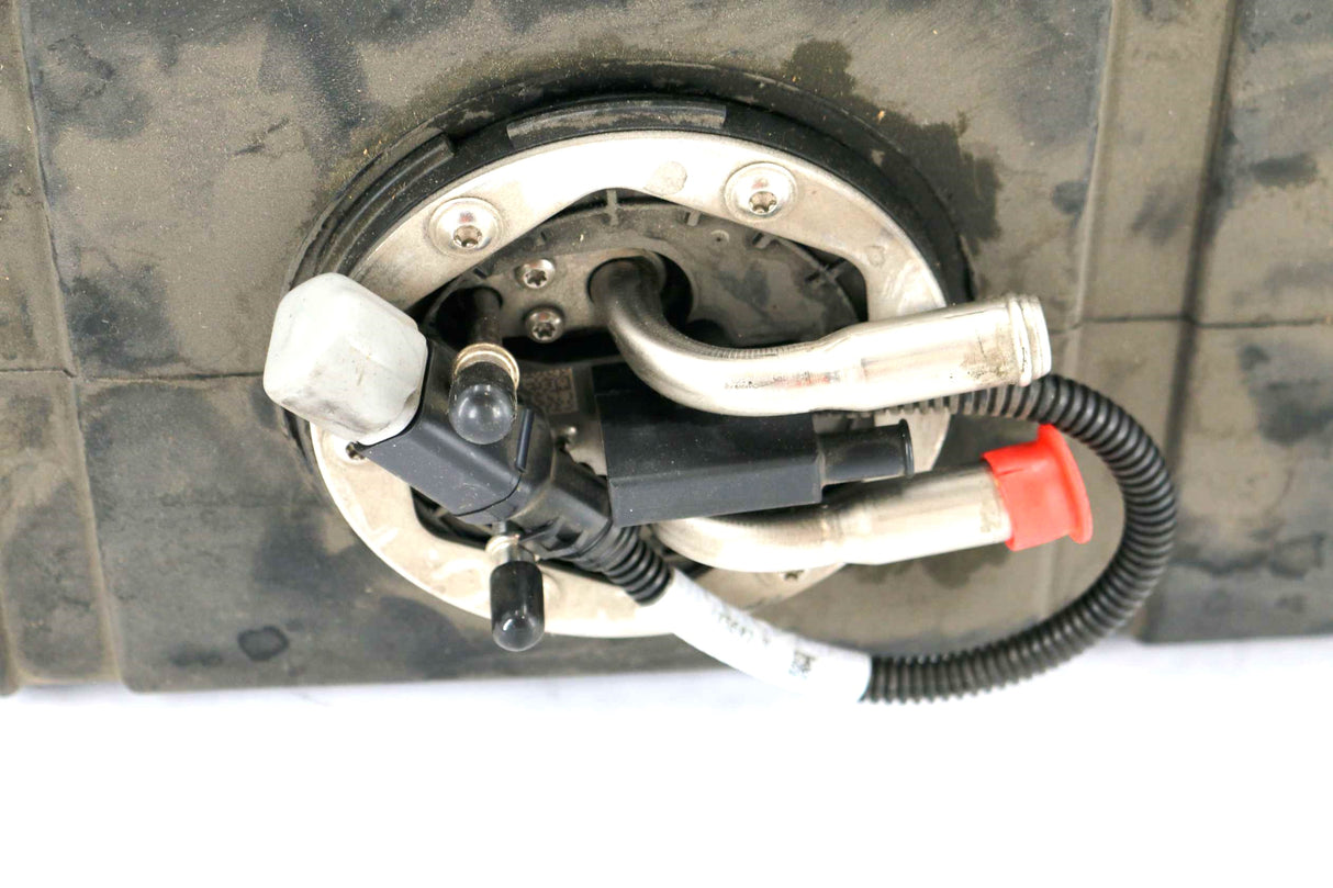 AUTOCAR - 210000W10 - TANK DEF 5 GAL