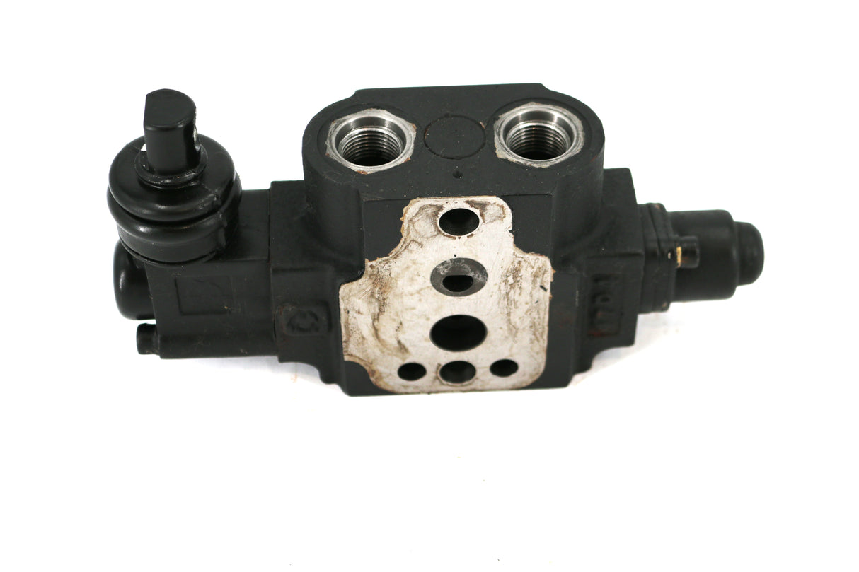 MAHINDRA - 17995080960 - AUX HYD VALVE US